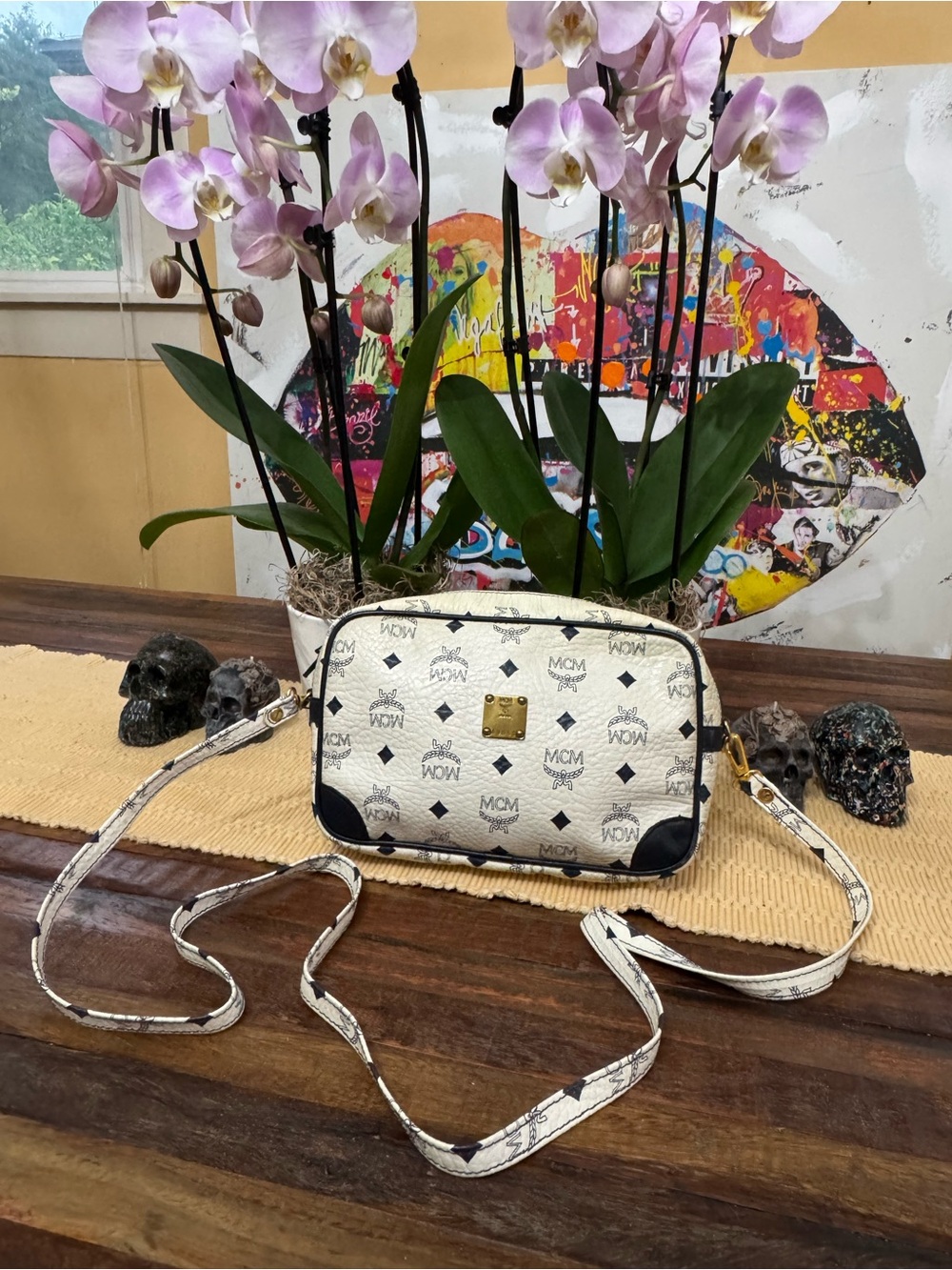 MCM White and Navy Visetos Logo Crossbody Bag - Picture 1 of 17